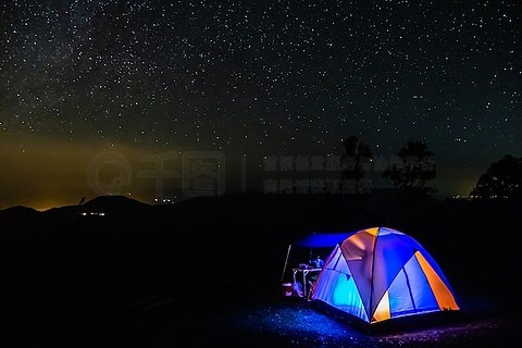 开云体育APP下载-特色夜空徒步登山，挑战星空下的极限的简单介绍